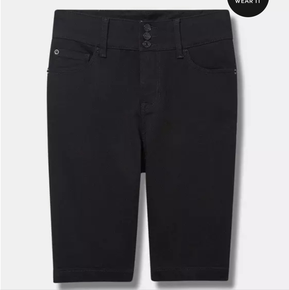 Torrid Jegging Bermuda Super Soft High Rise Short